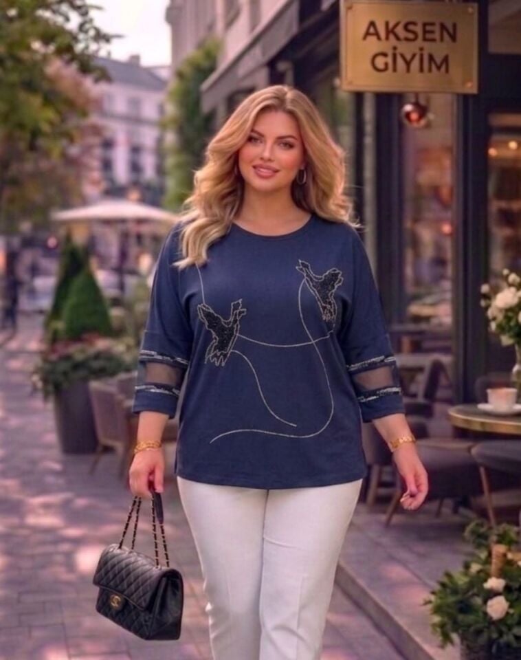 Önü Taşlı ve Kolları Tül Detaylı Likralı Penye Bluz